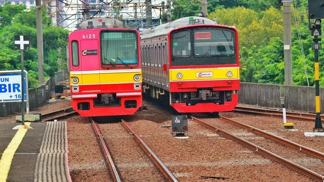 Stasiun KRL Pondok Cina (Pocin) (3)